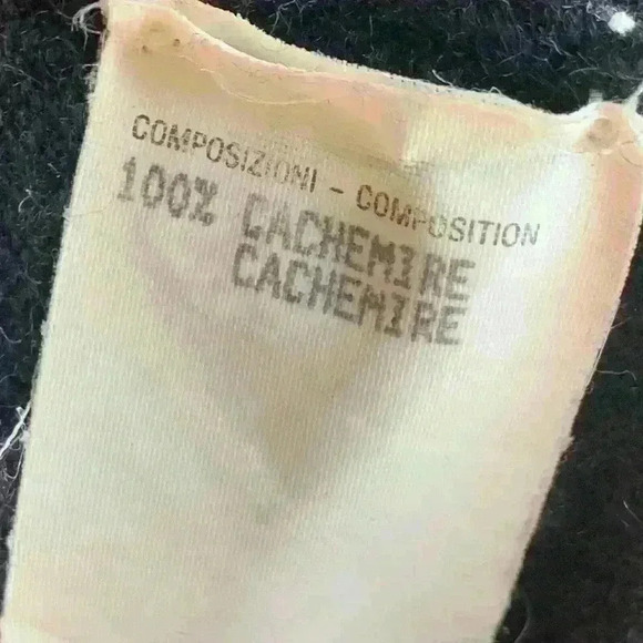 GUCCI ITALY 100% Cashmere Sweater Vest. Ladies Small. Black - Picture 8 of 13